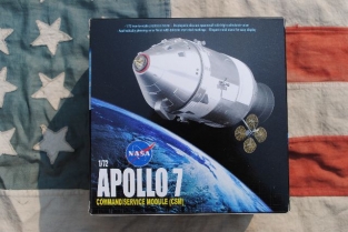 Dragon 50374  APOLLO 7 Command/Service Module (CSM)